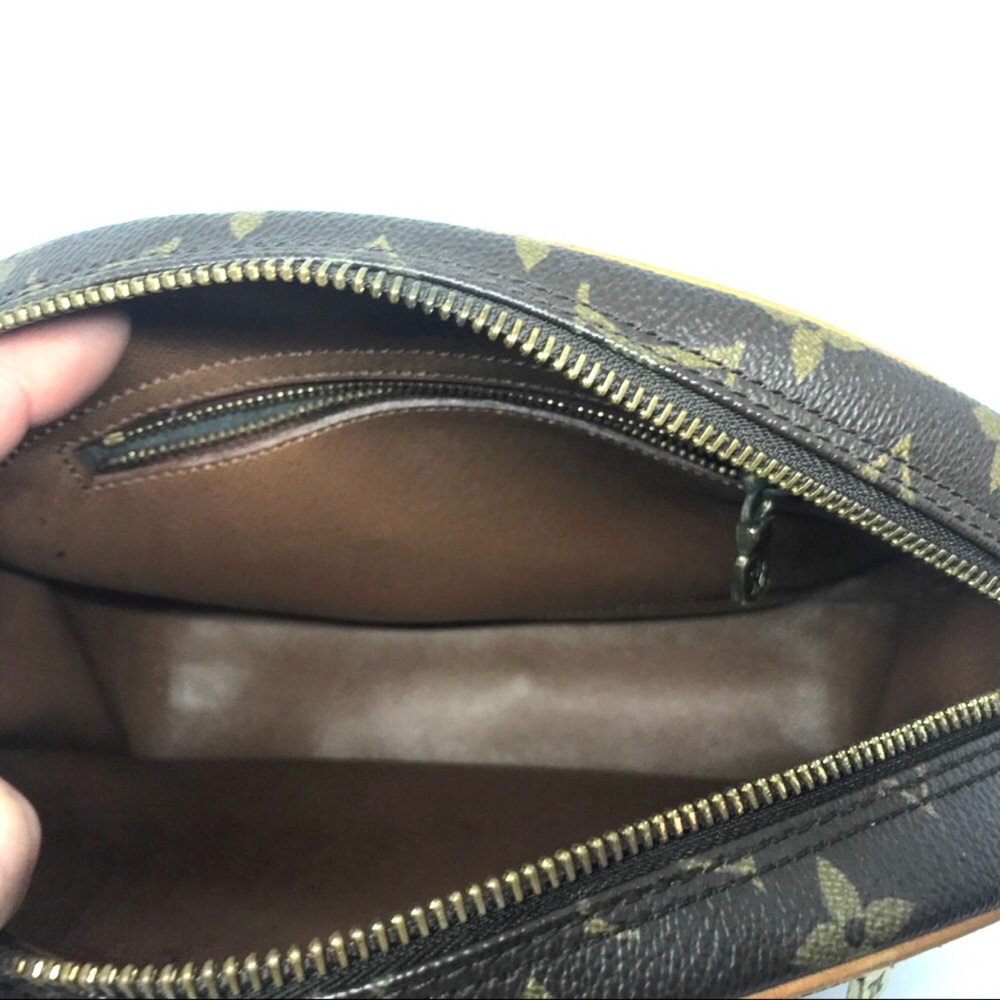 Louis Vuitton Trocadéro GM Compiegne Pouch Bag - Picture 8 of 8